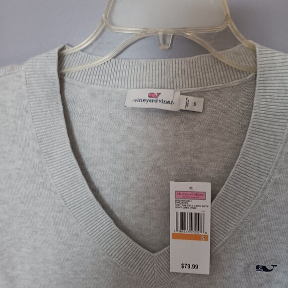 New Vineyard Vines Heritage Cotton V Neck Sweater, size S - Picture 4 of 6